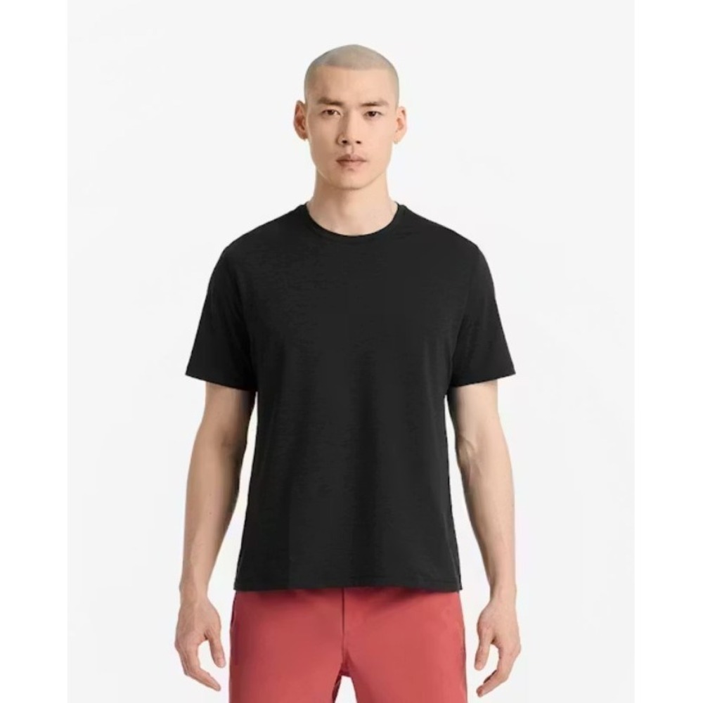 Ten Thousand T-Shirt Men's Medium Black Performance Stretch Active The Versatile